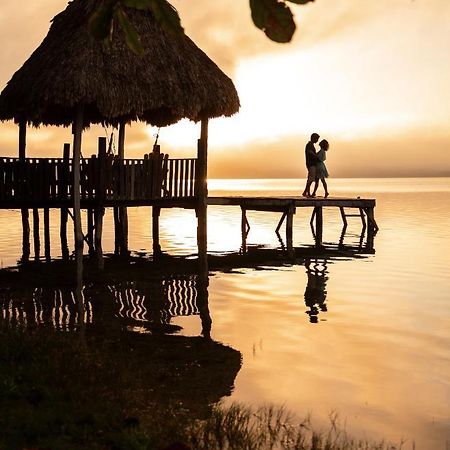 Hotel Gringo Perdido El Remate Kültér fotó